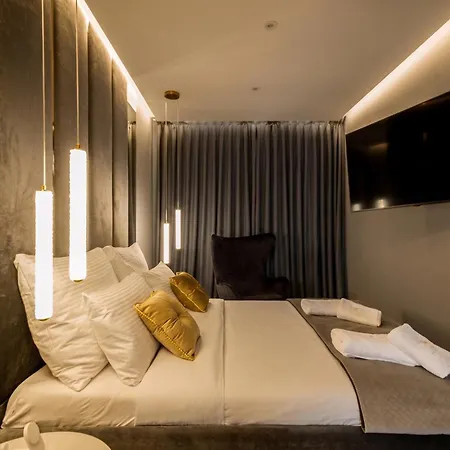 Aria *